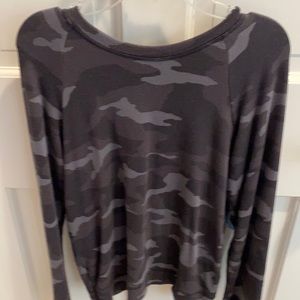 Camo open back pull over